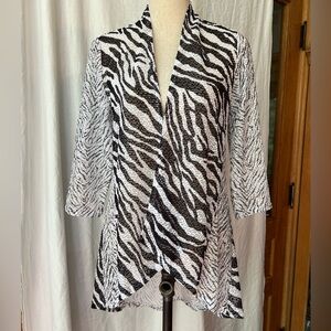 Zebra Print Travelers by Chicos Open Front Top size Small